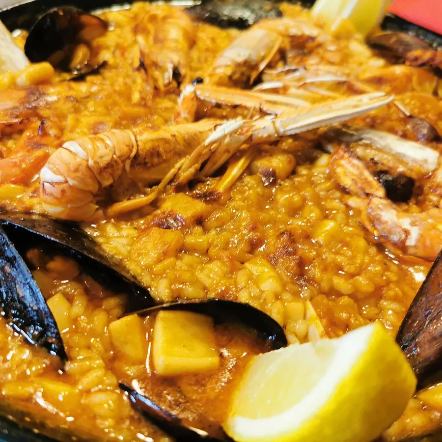Meeresfrüchte-Paella
